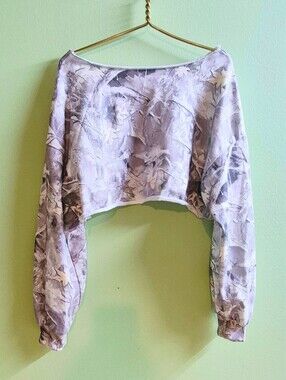 Camo Print Cropped Sweatshirt